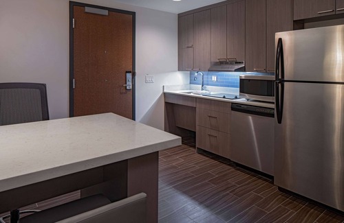 Wholesale District Hotel | Hyatt House Indianapolis Downtown