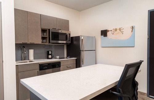 Nashville Hotel | Hyatt House Nashville Airport