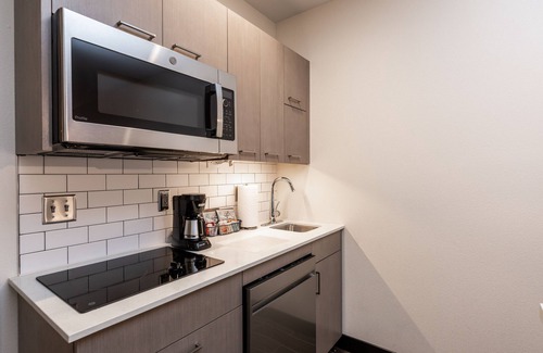Sobro Hotel | Hyatt House Nashville Downtown/Convention Center