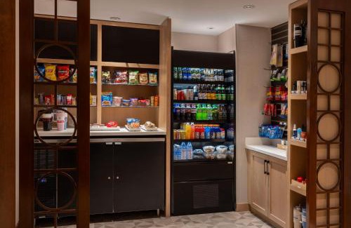 Charlotte Hotel | Hyatt Place Charlotte Airport/Lake Pointe