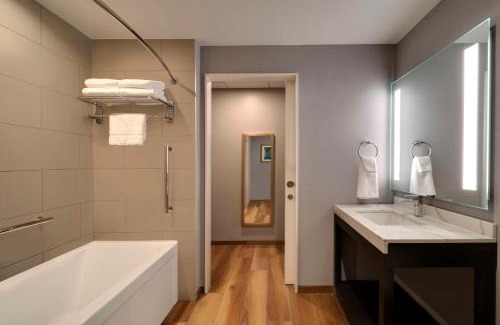 California Hotel | Hyatt Place LAX/Century BLVD