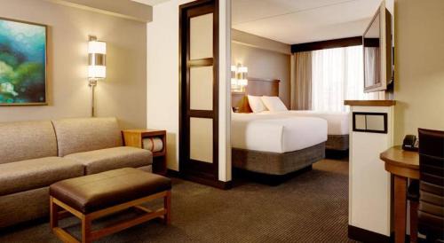 Donelson Hotel | Hyatt Place Nashville Airport