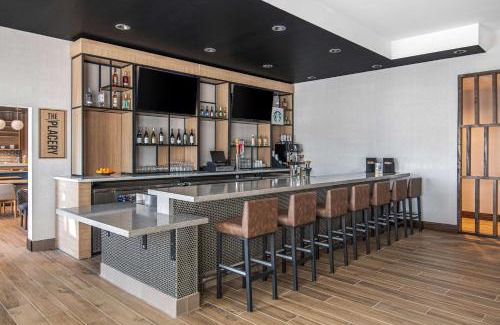 Newark Hotel | Hyatt Place Newark-Silicon Valley