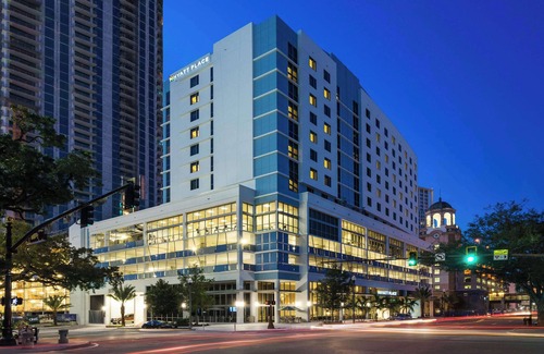 St. Petersburg Hotel | Hyatt Place St. Petersburg/Downtown