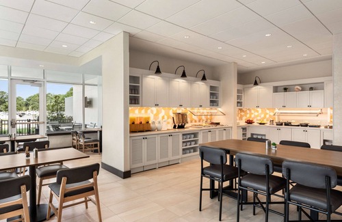 Northwest Hotel | Hyatt Place Virginia Beach Town Center