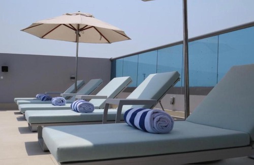 Umm Suqeim 1 Apartment | Hyatt Regency Galleria Residence Dubai