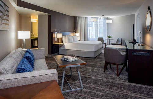 Wholesale District Hotel | Hyatt Regency Indianapolis