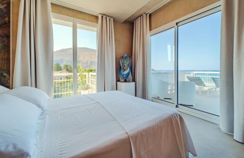 Mondello House | Hybrid Icon Rooms Gallery