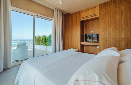 Mondello House | Hybrid Icon Rooms Gallery