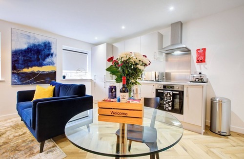 Figge's Marsh Apartment | Hybrid Resi - Mitcham | 1 Bed Apartment