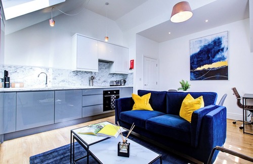 Coombe Vale Apartment | Hybrid Resi - New Malden |1 Bed Apartment