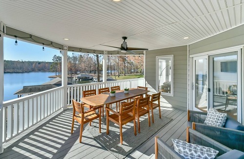 Semora House | Hyco Lake’s Crystal Haven, Hot-tub, Large Dock