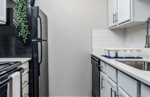 Triangle State Apartment | Hyde Park Escape