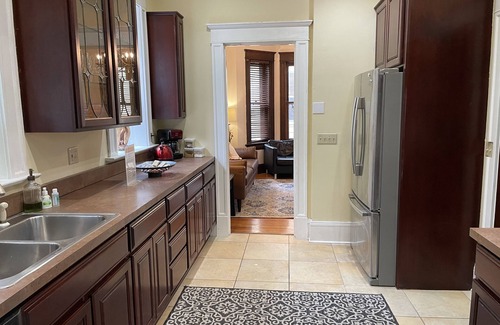 Hyde Park House | Hyde Park Home - Great Location