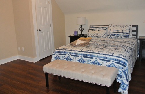 Hyde Park Apartment | Hyde Park Square Gem, Cincinnati, Ohio