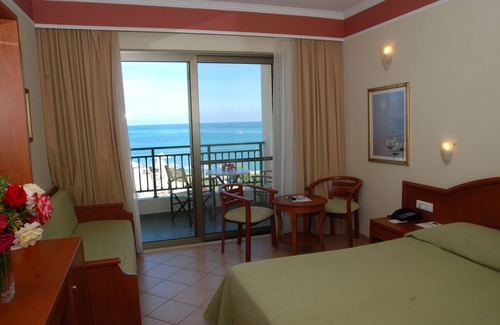 Kavros Hotel | Hydramis Palace Beach Resort