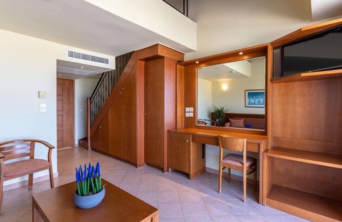 Kavros Hotel | Hydramis Palace Beach Resort
