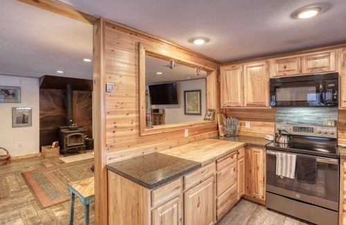 Rapid City House | Hygge House on the Creek | 2 Bed, 2 Bath