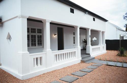 Robertson House | Hygge House