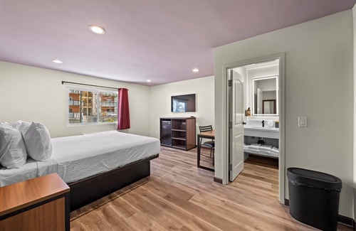 Harbor Hotel | Hyland Inn Long Beach