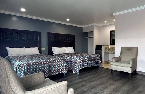 La Habra Hotel | HYLAND MOTEL