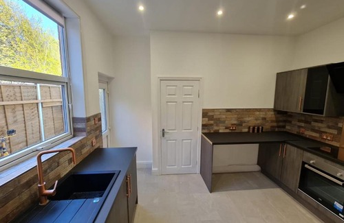 Hull Apartment | Hymers Avenue Apartment