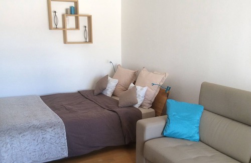 Reims City Centre Apartment | Hyper center near cathedral calm, comfortable and functional