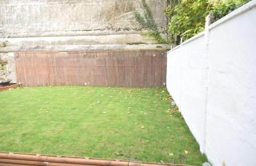 Valenciennes Apartment | HYPER CENTRE VALENCIENNES - WIFI - TERRASSE - TRAMWAY - leRelaisdOdile2