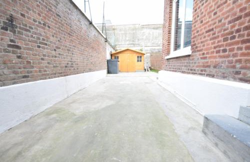 Valenciennes Apartment | HYPER CENTRE VALENCIENNES - WIFI - TERRASSE - TRAMWAY - leRelaisdOdile2
