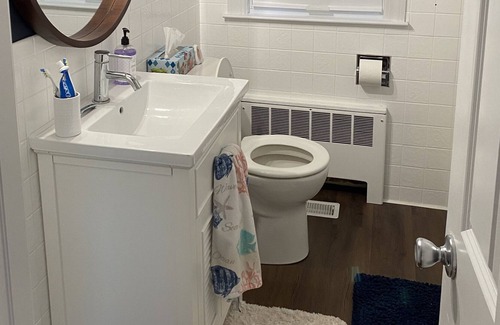 Hyannis Port House | Hyport home steps from beach and best of Cape Cod
