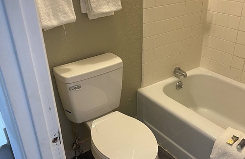 Johnson City Hotel | I-26 Inn