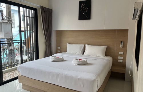 Patong Hotel | I AM O'TEL PATONG
