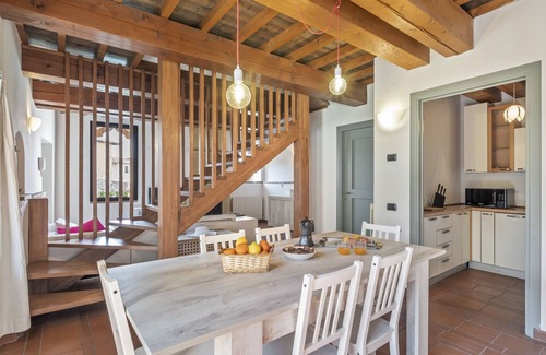 Iseo Apartment | I Balconi - Two Bedroom Apartment, Sleeps 5