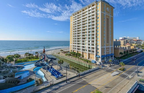 Myrtle Beach Villa | I BR Coastal Views Steps to Beach & Family Kingdom w/ Resort Pool & Lazy River