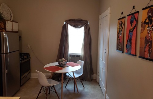 Old Louisville Apartment | I'd Stay Here! Travel Nurses, Free Off-Street Parking, Washer/Dryer in unit!
