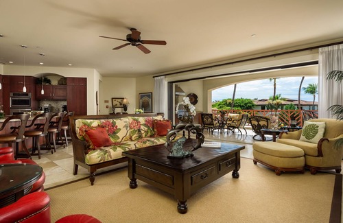 Wailea Villa | I.P.M PRESENTS: Penthouse K108 - GREAT RATES! FLEXIBLE CANCELATION POLICY