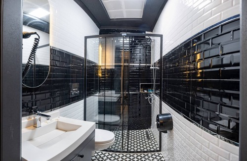 Sirinevler Mahallesi Hotel | İstanbul Paradise Hotel