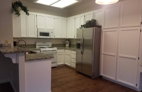 Shasta Lake House | I5 Express, home all to yourself.