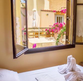 Old Town Apartment | Iason Studios