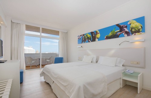 San Eugenio Resort | Iberostar Waves Bouganville Playa
