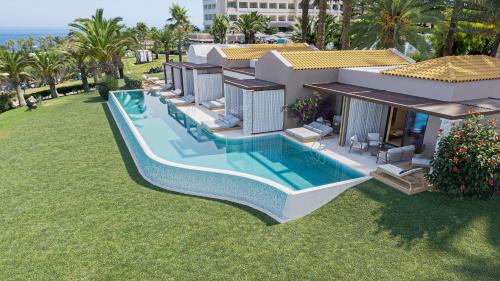 Lavris Resort | Iberostar Waves Creta Panorama & Mare