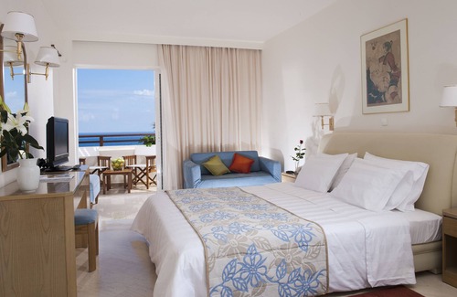 Lavris Hotel | Iberostar Waves Creta Panorama & Mare