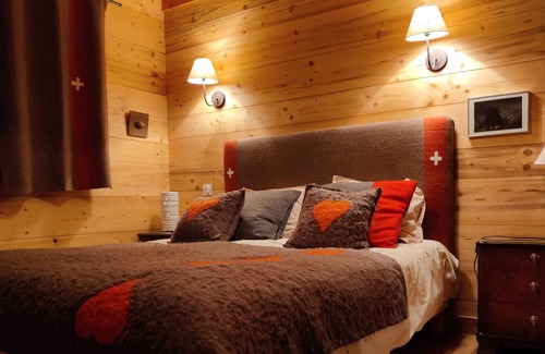 Le Bettex Ski Chalet | IBEX CHALET facing Mont-Blanc and ski-in ski-out