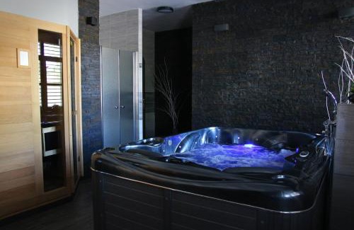 Golcuv Jenikov House | IBEX Kozlovice