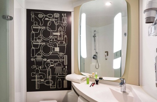 Porta Hotel | ibis Barcelona Meridiana