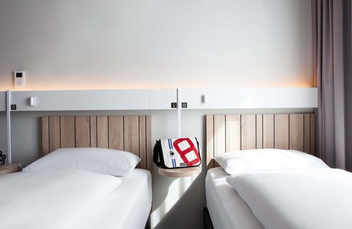 Altglienicke Hotel | ibis Berlin Airport (Neu eröffnet)
