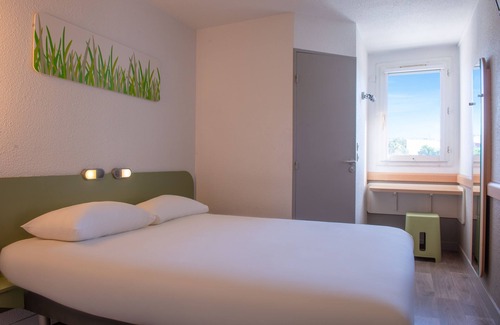 Marignane Hotel | ibis budget Airport Marseille Provence