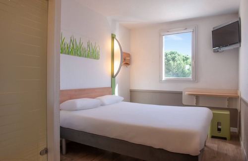 Marignane Hotel | ibis budget Airport Marseille Provence