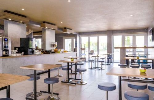 Arles Hotel | ibis budget Arles Sud Fourchon