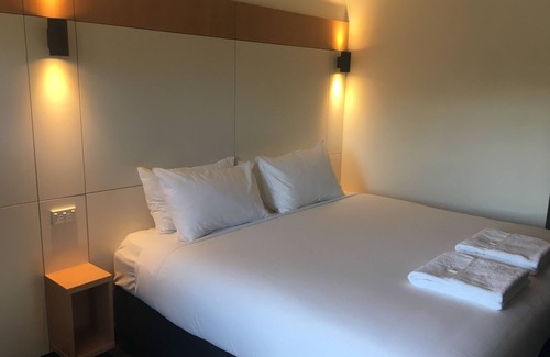 Casula Hotel | ibis budget Casula Liverpool